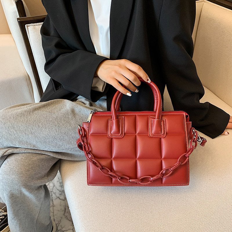 Diamond Chain Square Purse