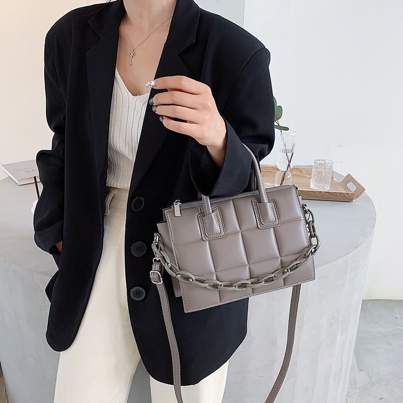 Diamond Chain Square Purse