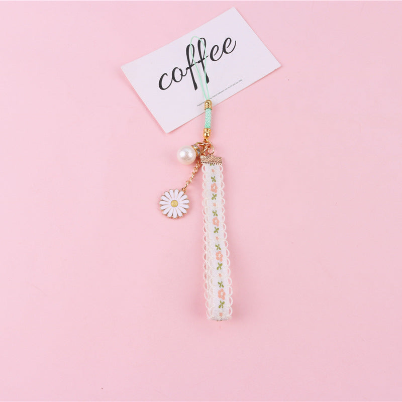 Daisy Keychain With Bow