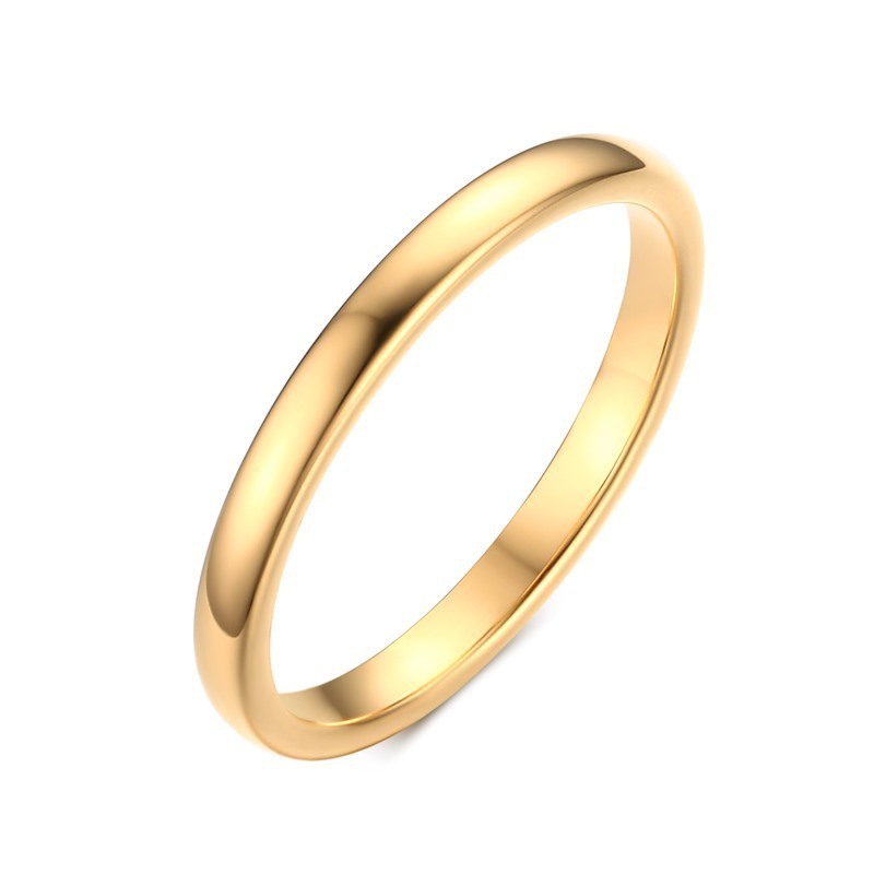 Simple Golden Glossy Rings